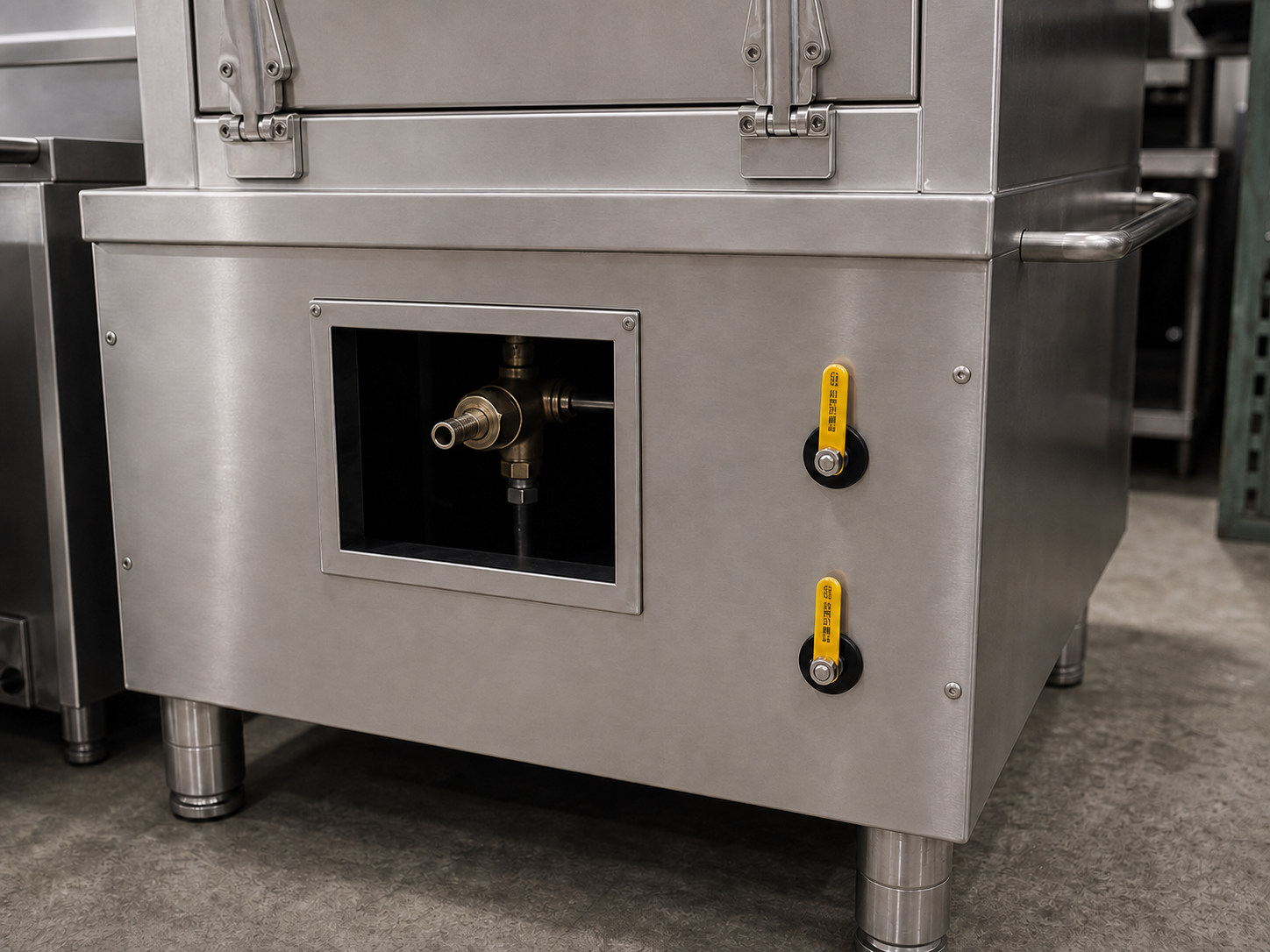 Commercial faucet for water-fed restaurant equipment